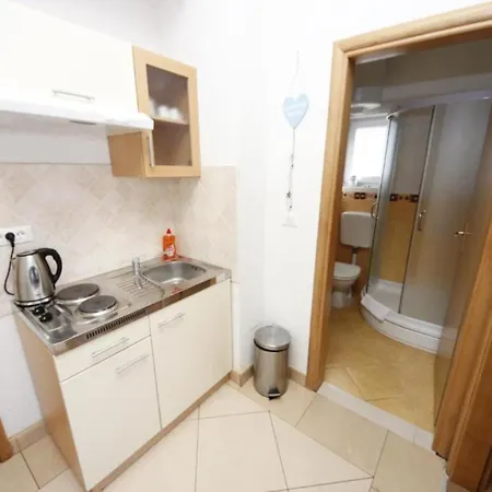 דירה Katija - One Bedroom 2 באסקה וודה